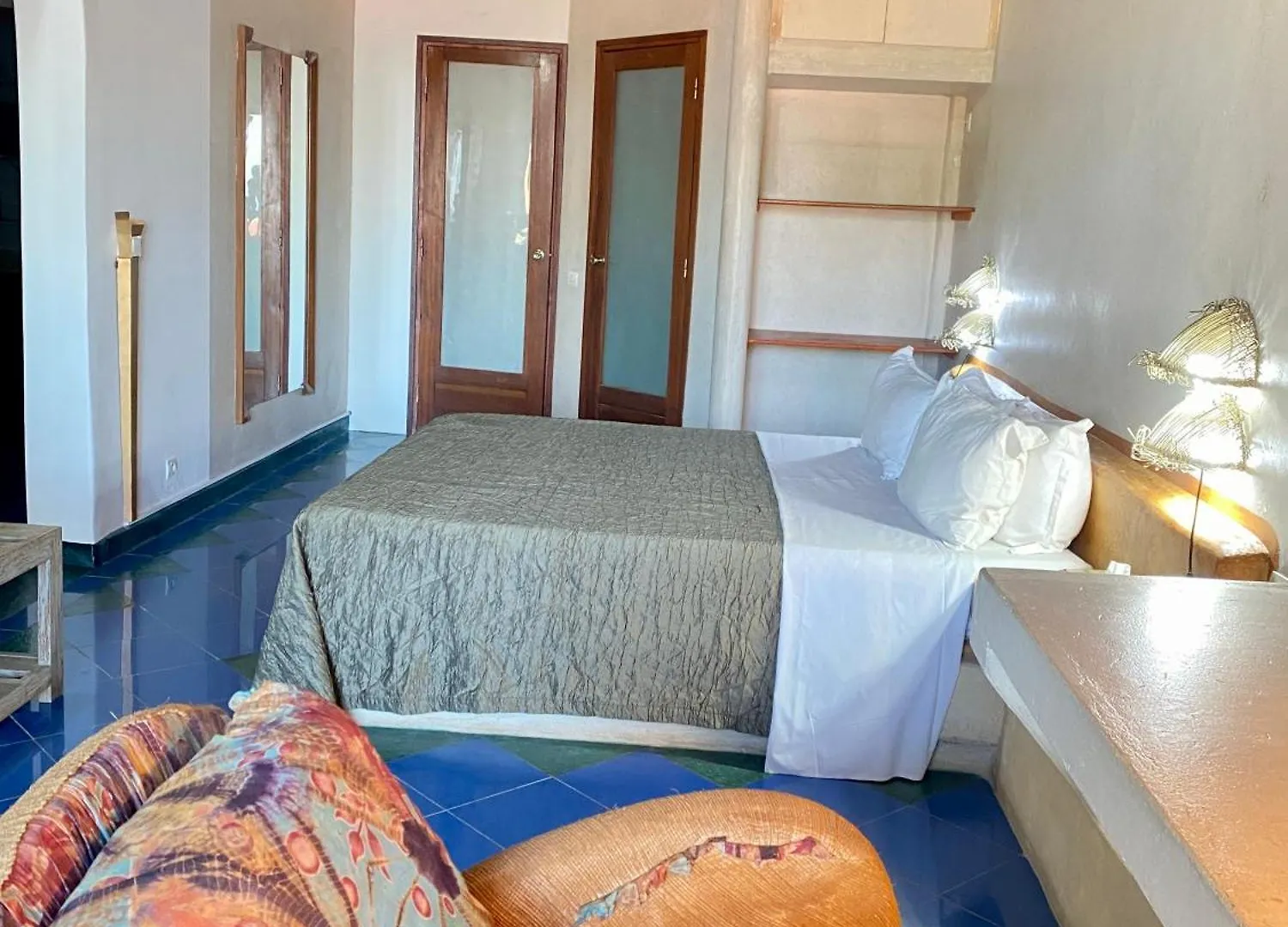 ***  Hotel Sokhamon Dakar Senegal